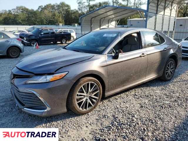 Toyota Camry 2024 3