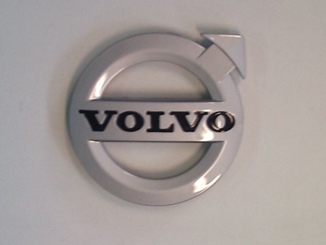 EMBLEMAT ZNAK ATRAPY VOLVO