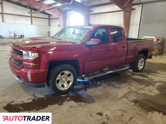 Chevrolet Silverado 5.0 benzyna 2018r. (LANSING)