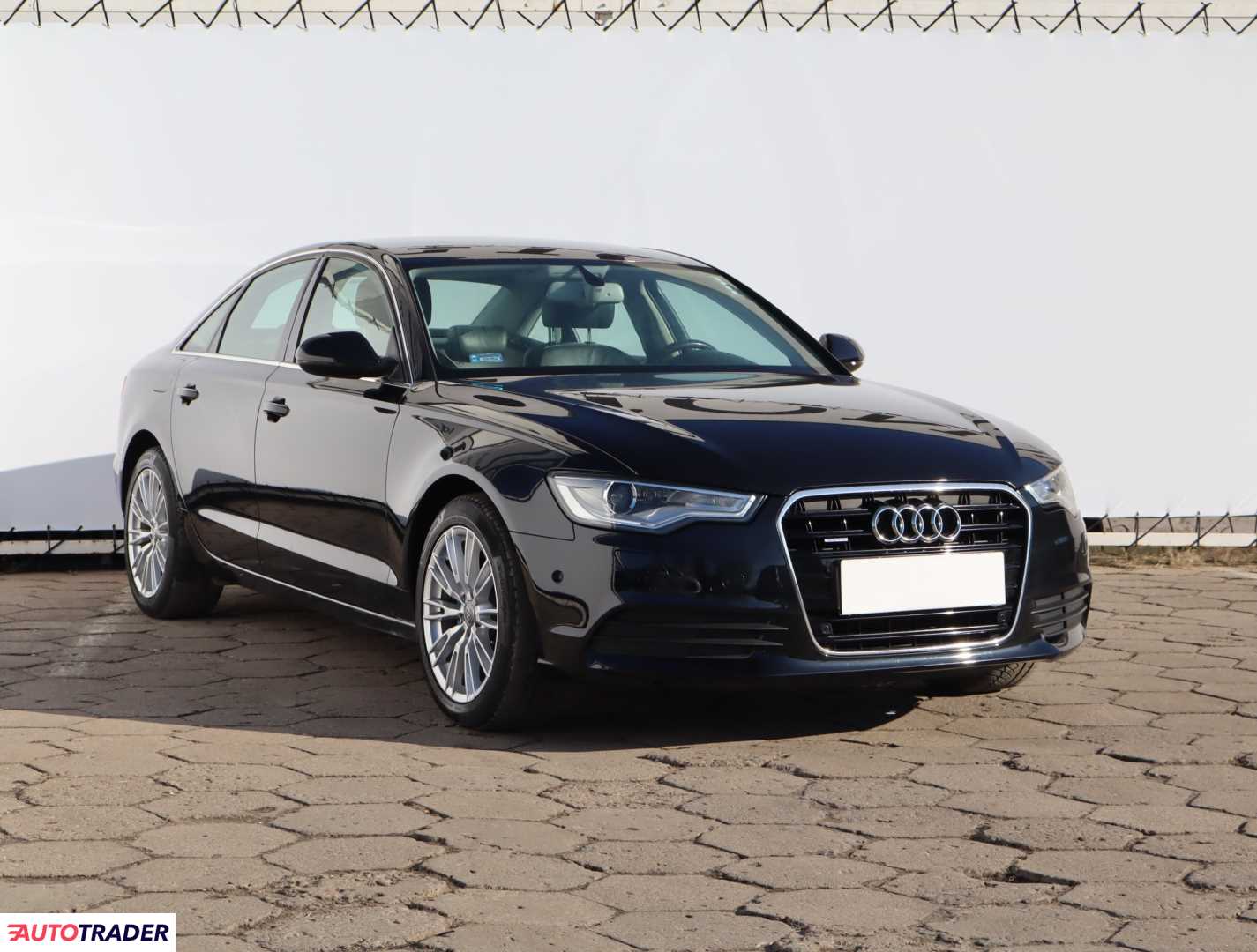 Audi A6 2013 3.0 241 KM