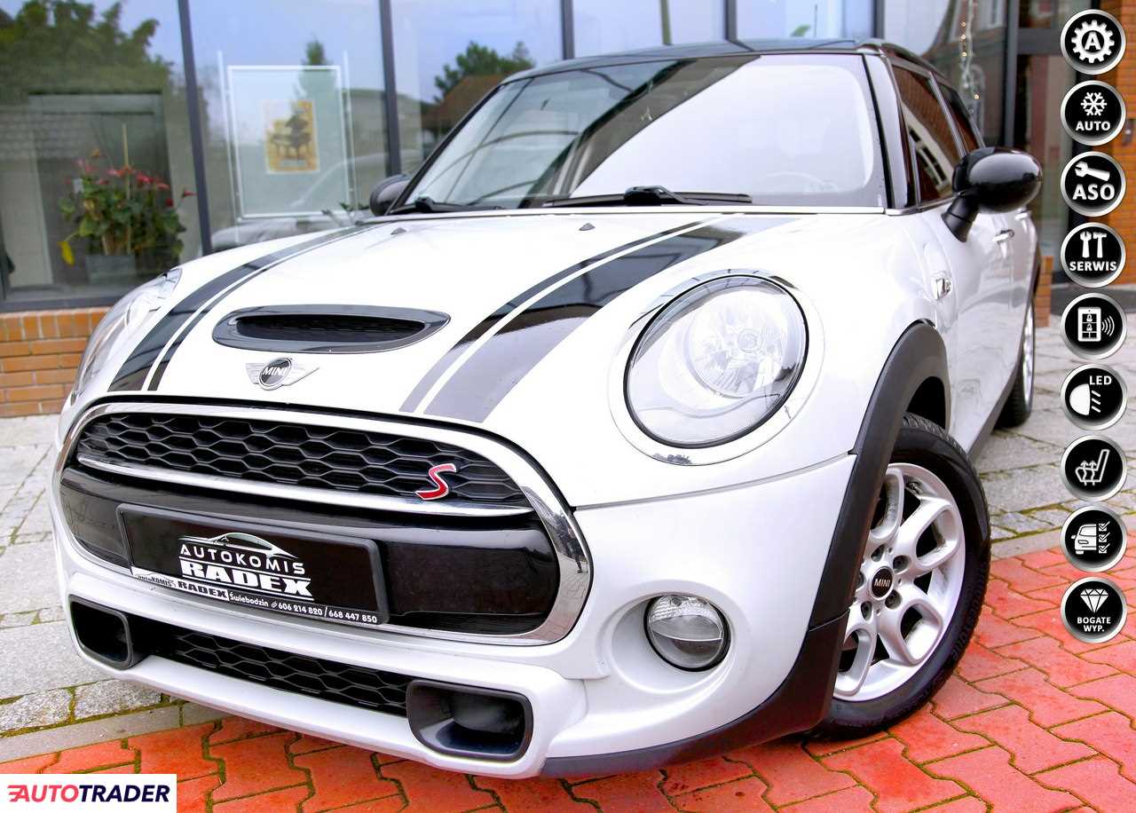 Mini Cooper S 2016 2.0 192 KM