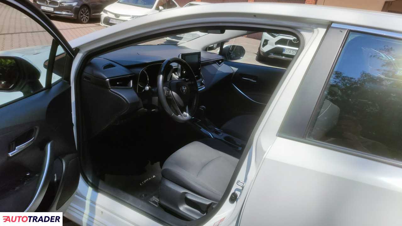 Toyota Corolla 2021 1.5 125 KM