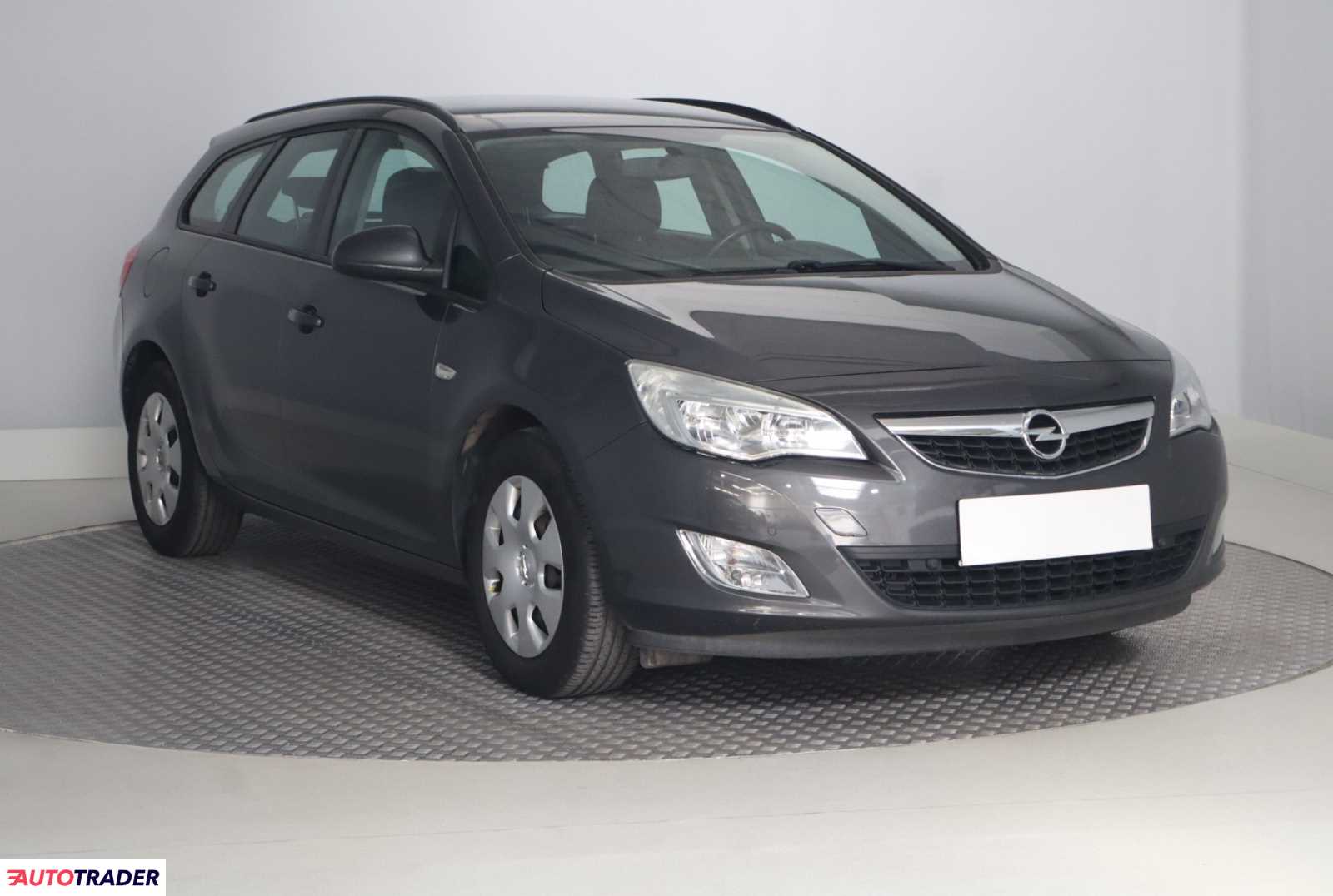 Opel Astra 2012 1.6 177 KM