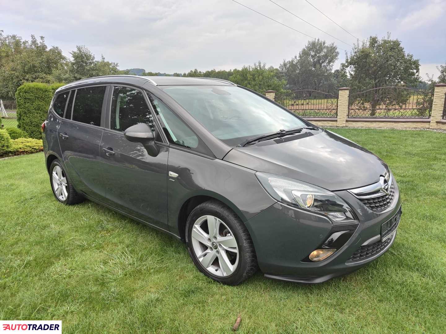 Opel Zafira 2016 1.6 136 KM