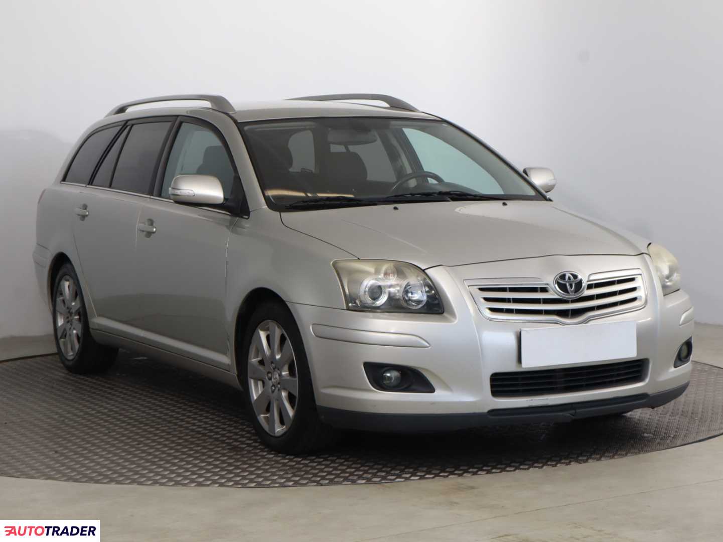 Toyota Avensis 2007 2.0 124 KM