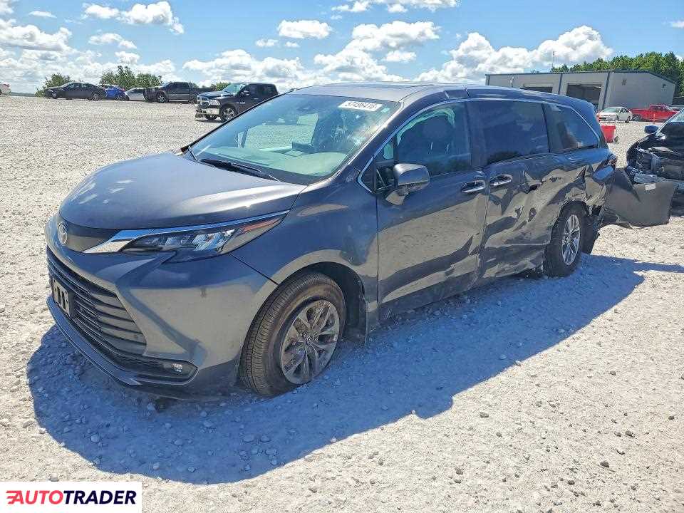 Toyota Sienna 2025 2