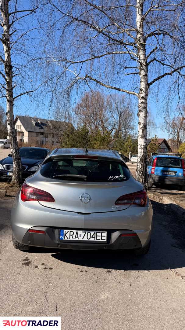Opel Astra 2012 1.4 88 KM