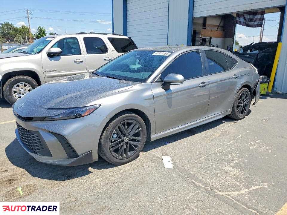 Toyota Camry 2025 2