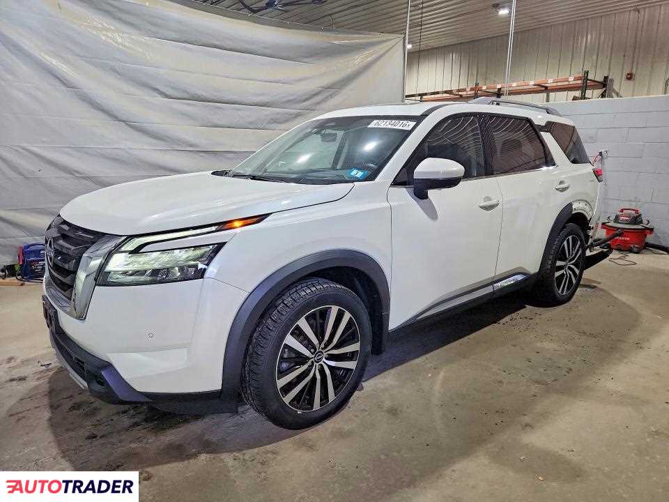 Nissan Pathfinder 2023 3