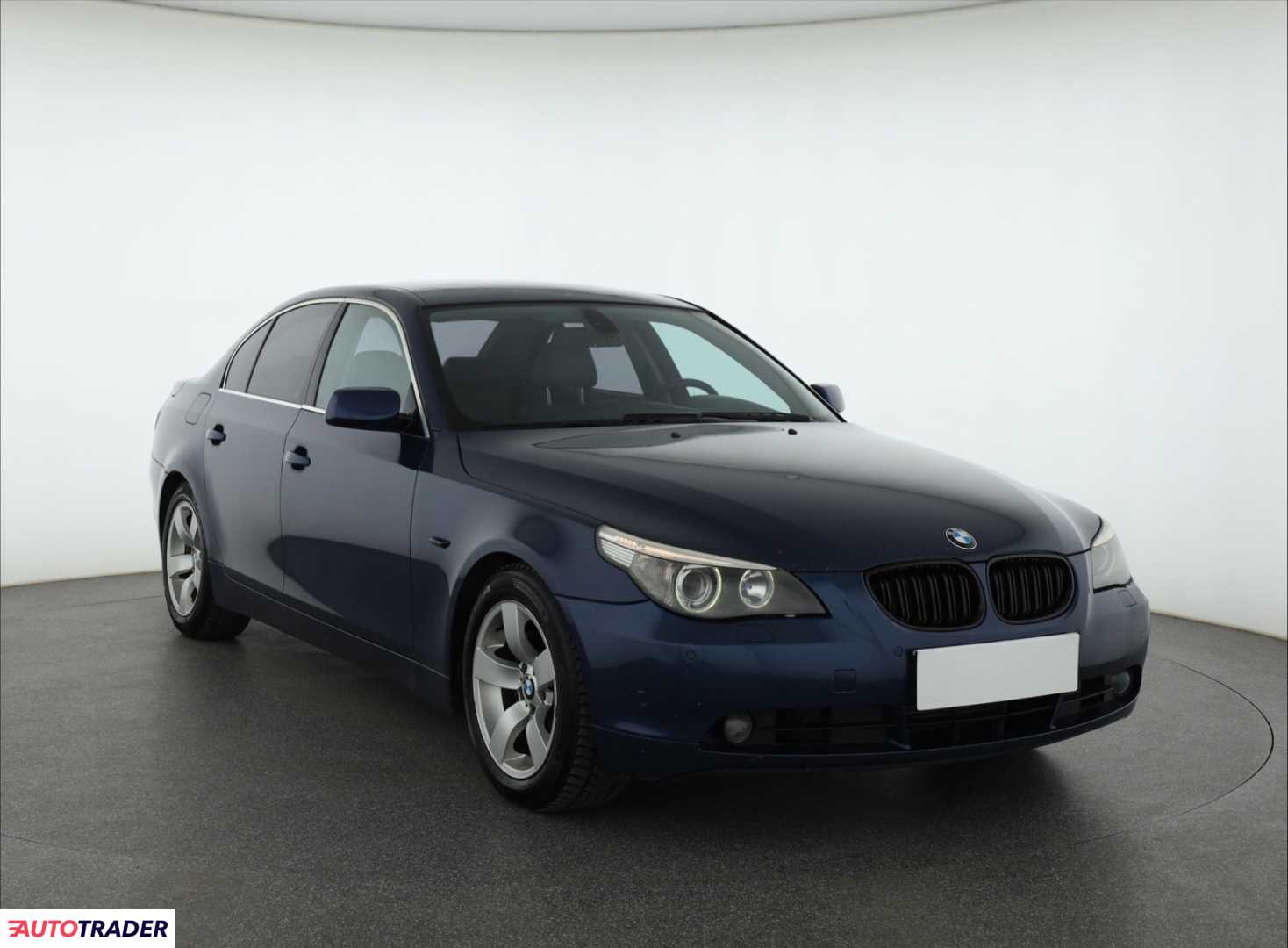 BMW 530 2003 3.0 214 KM