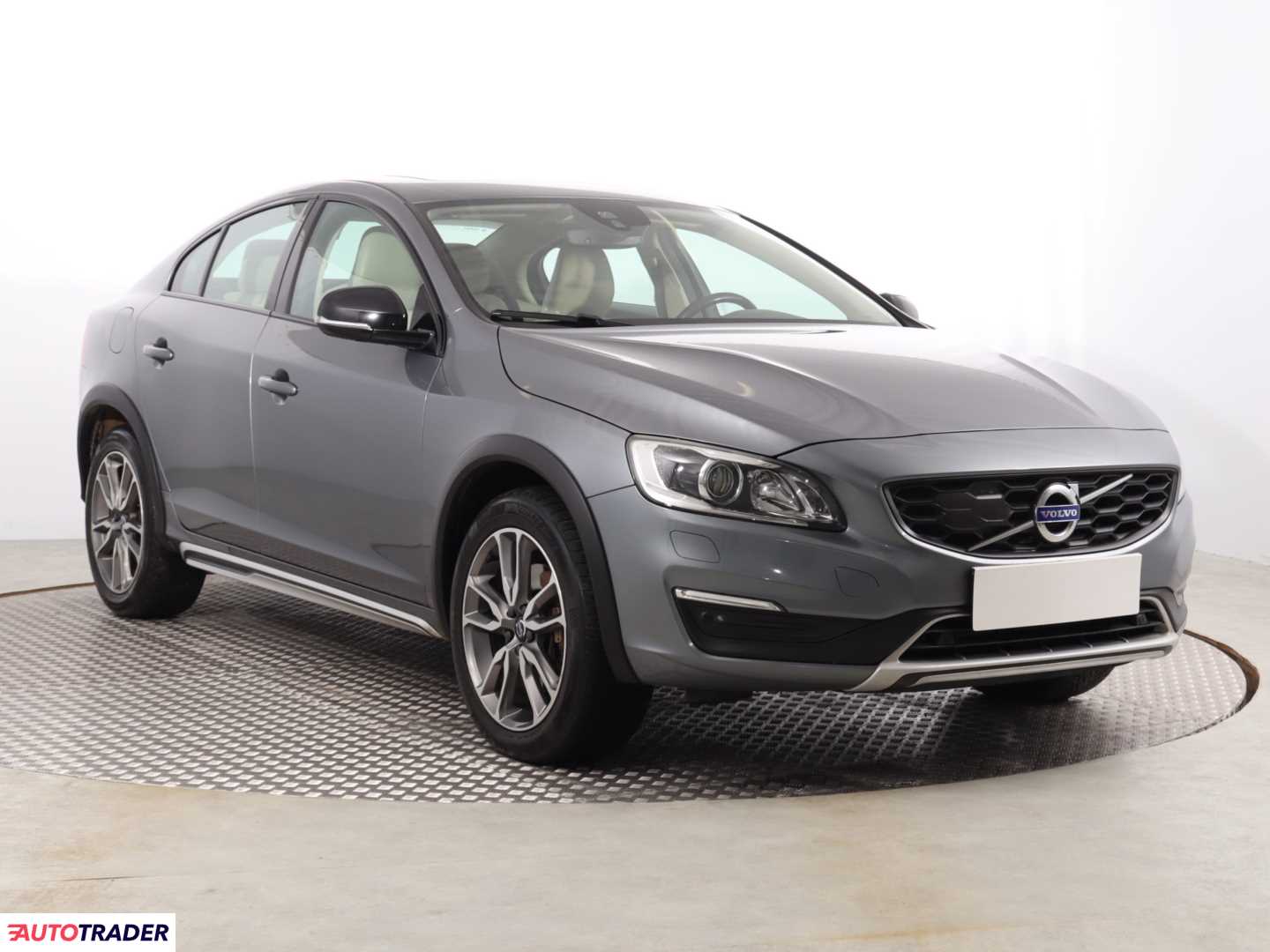 Volvo S60 2016 2.0 241 KM