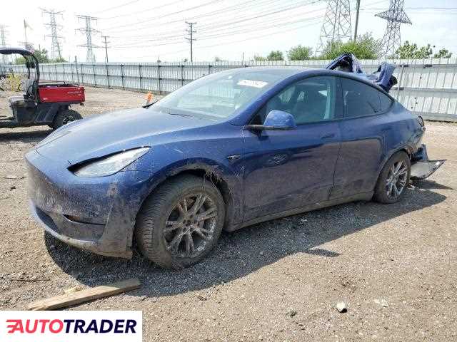 Tesla Model Y 2020