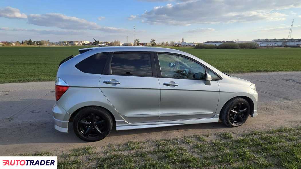 Honda FR-V 2005 2.0 150 KM