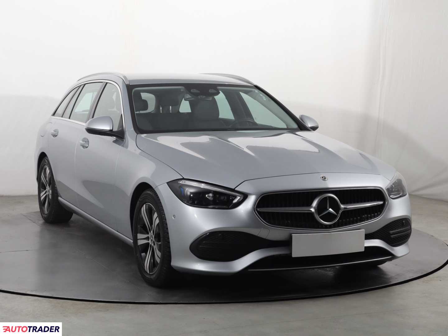 Mercedes C-klasa 2021 2.0 197 KM