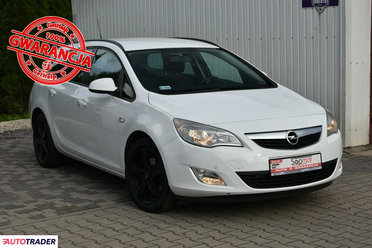 Opel Astra 2011 1.7 110 KM