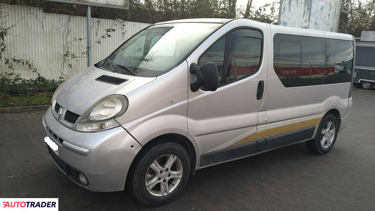 Renault Trafic 2005 2.5 130 KM