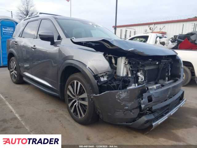 Nissan Pathfinder 2024 3
