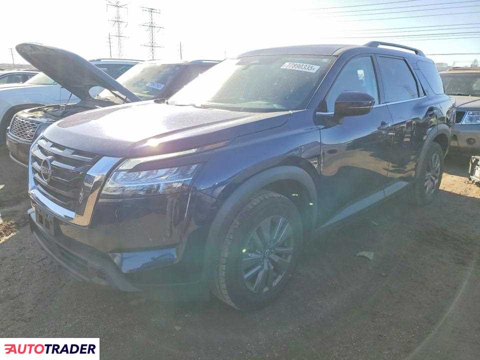 Nissan Pathfinder 2022 3