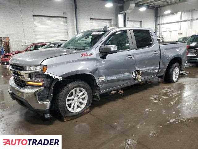 Chevrolet Silverado 2022 3