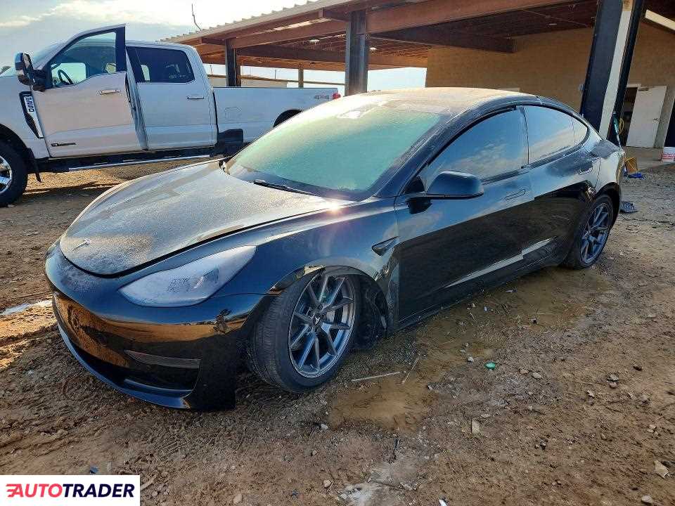Tesla Model 3 2022