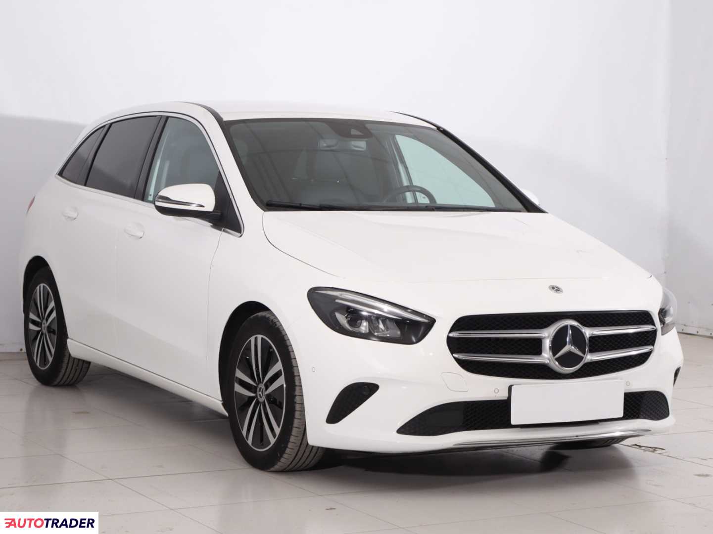 Mercedes B-klasa 2022 2.0 147 KM