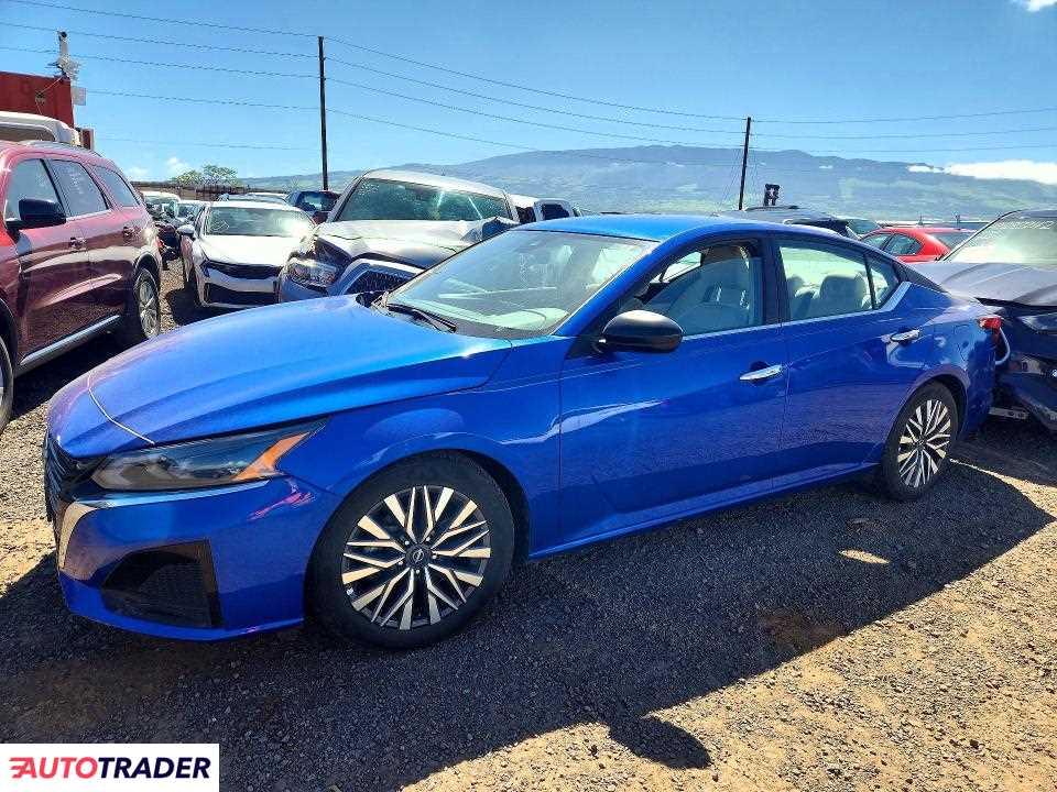Nissan Altima 2025 2