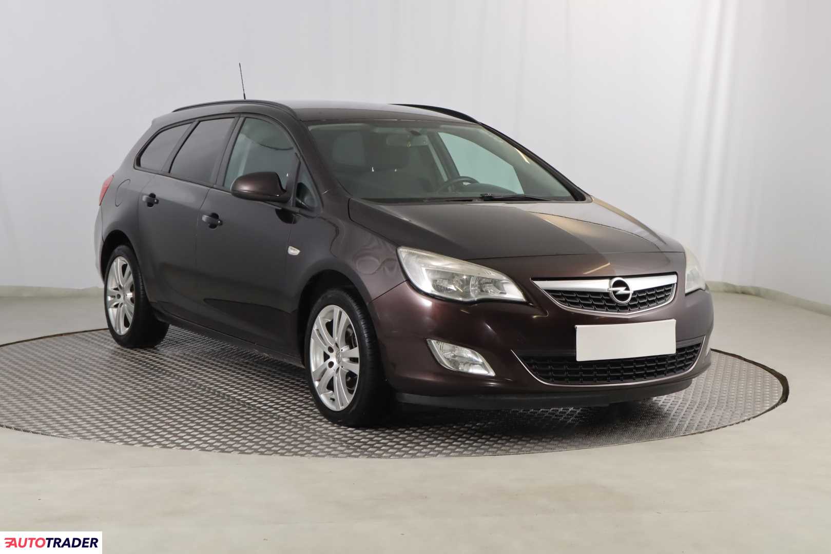 Opel Astra 2012 1.7 108 KM Opel Astra 2012 1.7 108 KM
