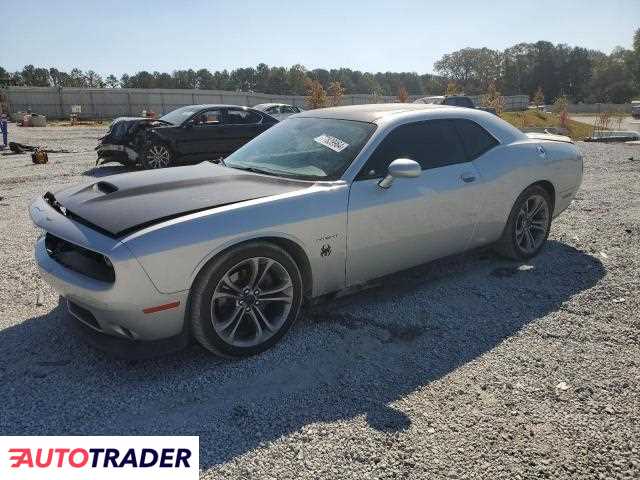 Dodge Challenger 2020 5