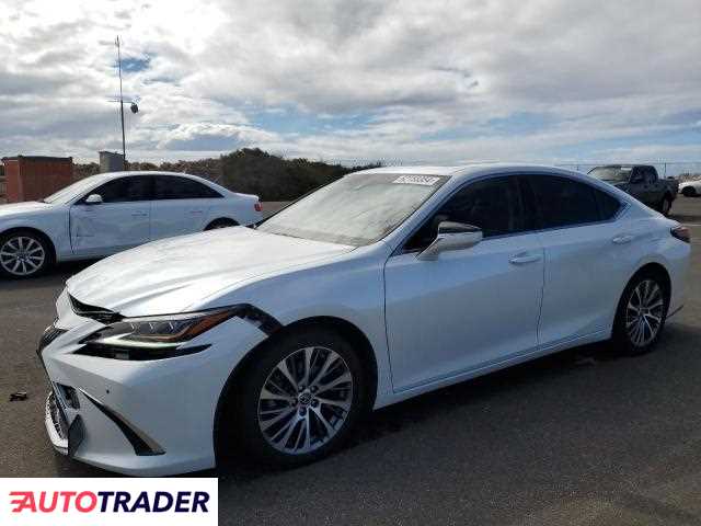 Lexus ES 2019 3