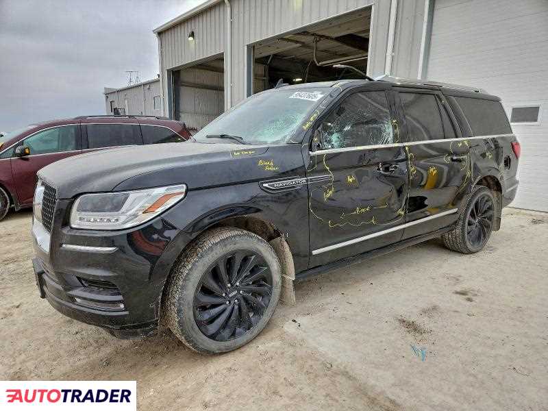 Lincoln Navigator 2021 3