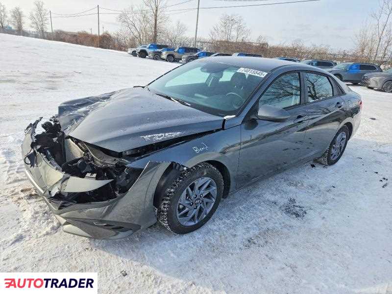 Hyundai Elantra 2025 2