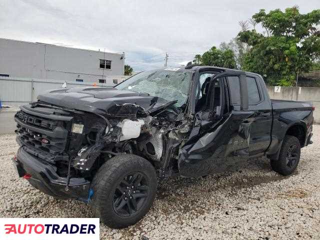 Chevrolet Silverado 5.0 benzyna 2022r. (OPA LOCKA)