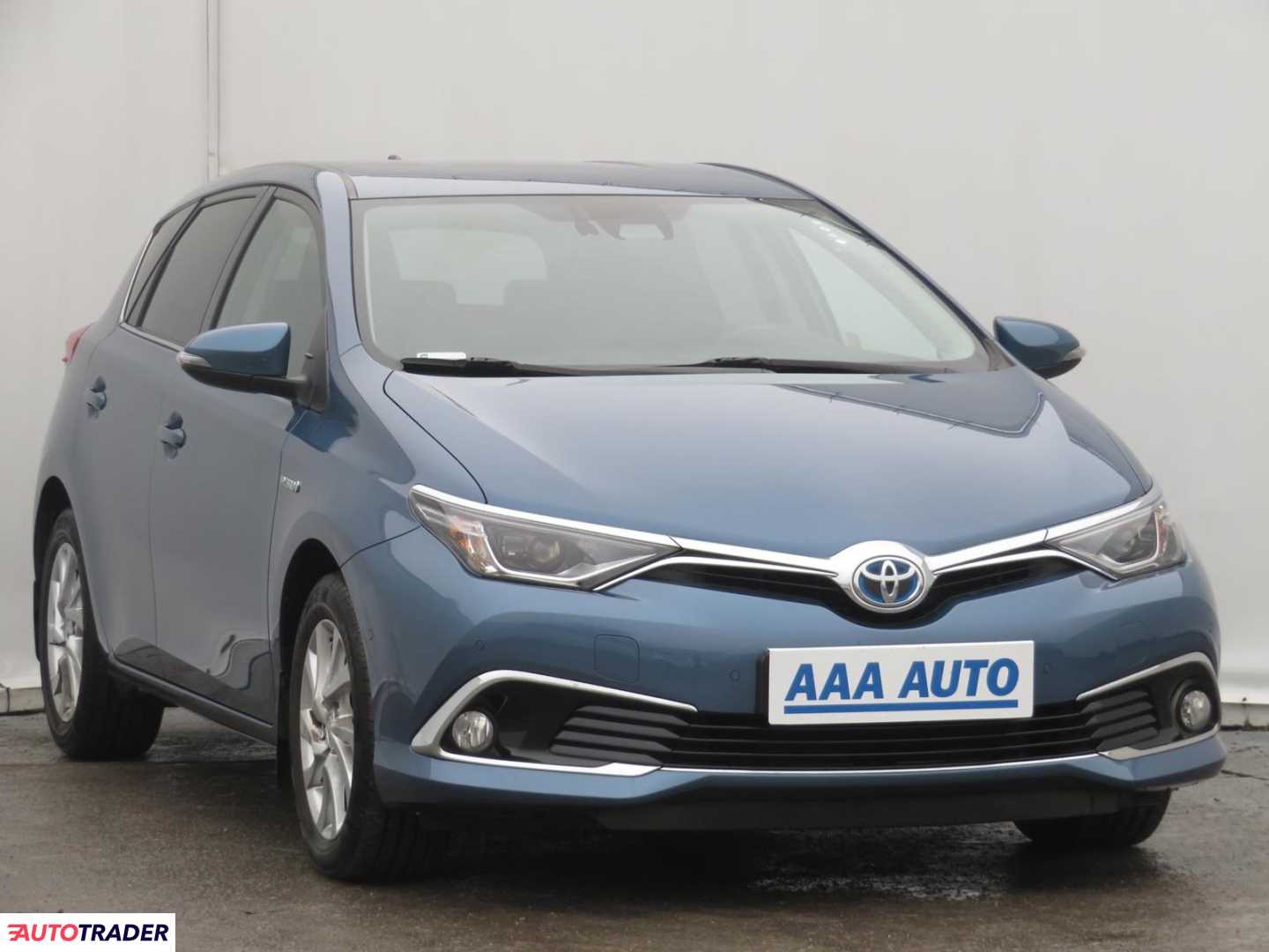 Toyota Auris 2015 1.8 134 KM Toyota Auris 2015 1.8 134 KM