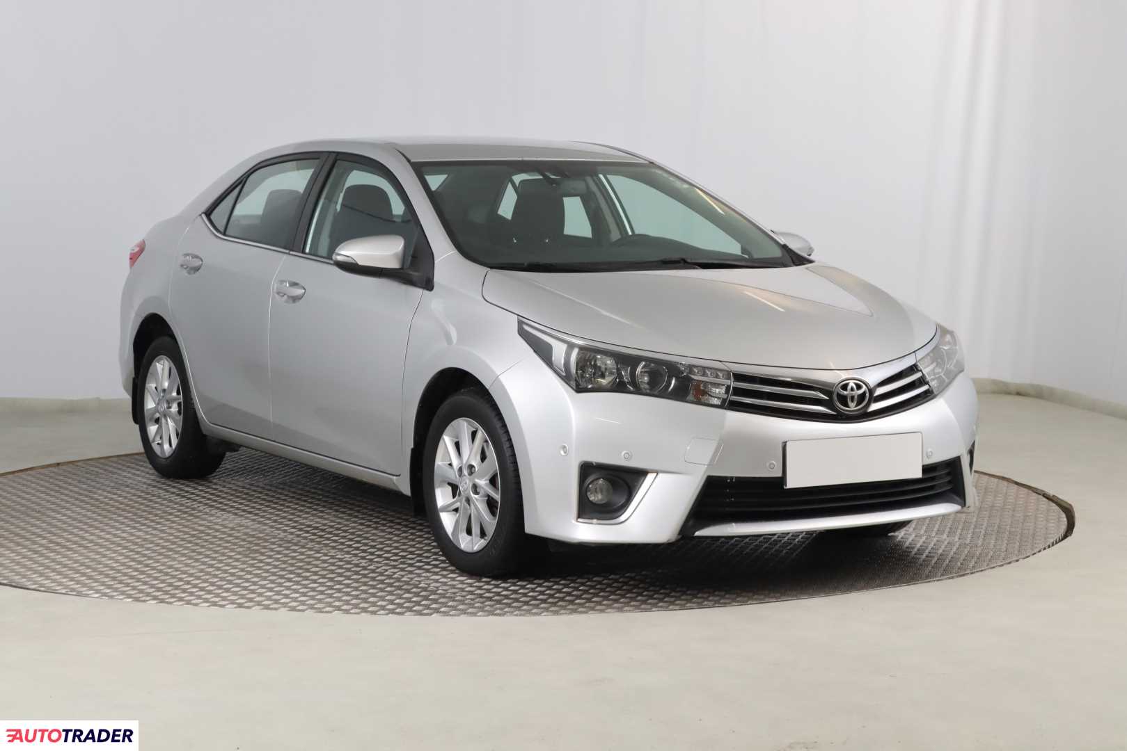 Toyota Corolla 1.6 130 KM 2013r. (Piaseczno)