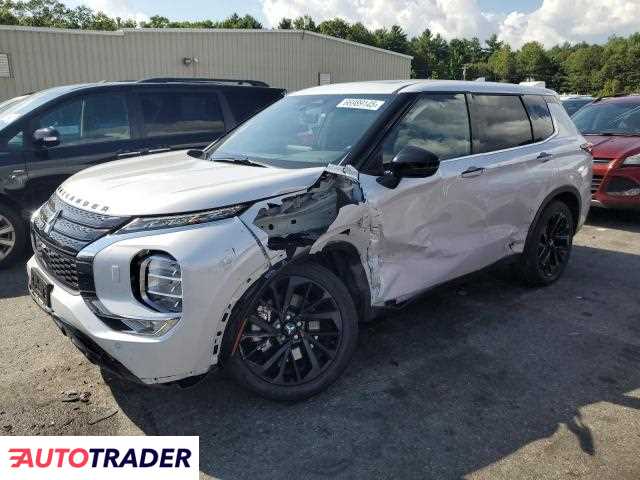 Mitsubishi Outlander 2024 2