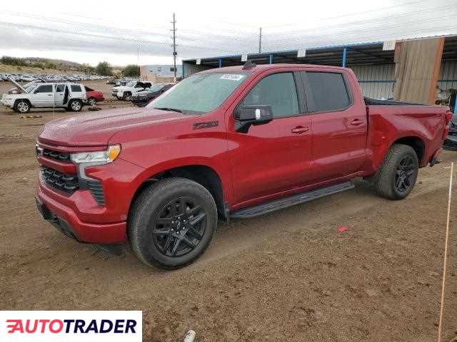 Chevrolet Silverado 5.0 benzyna 2023r. (COLORADO SPRINGS)