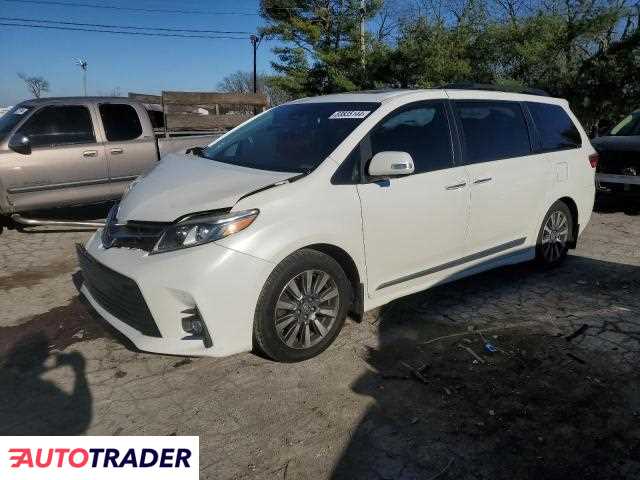 Toyota Sienna 3.0 benzyna 2020r. (LEXINGTON)