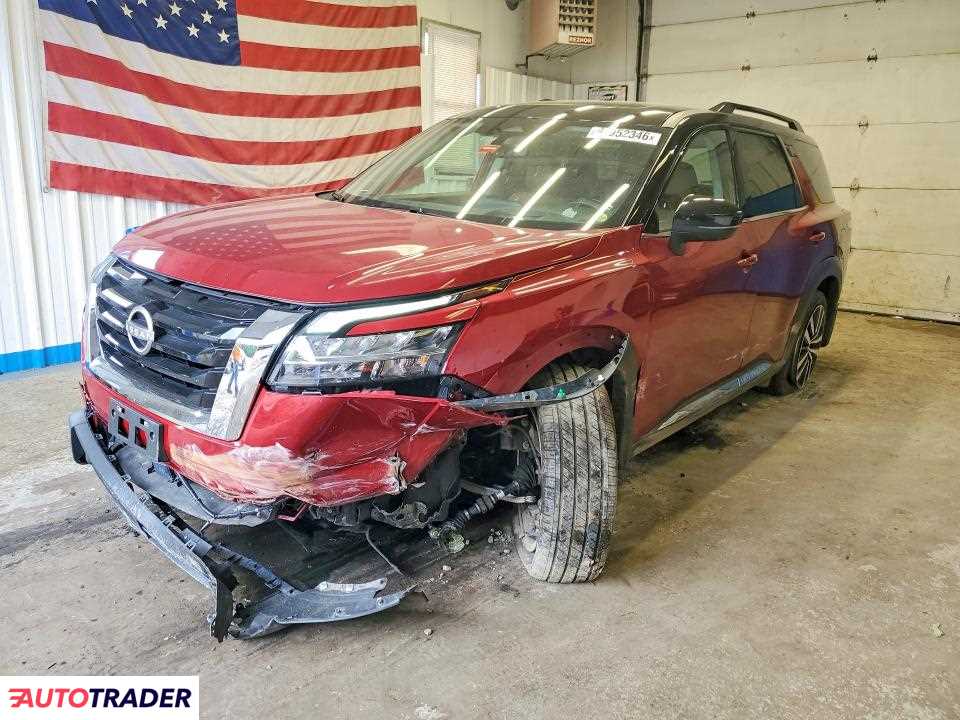 Nissan Pathfinder 2024 3