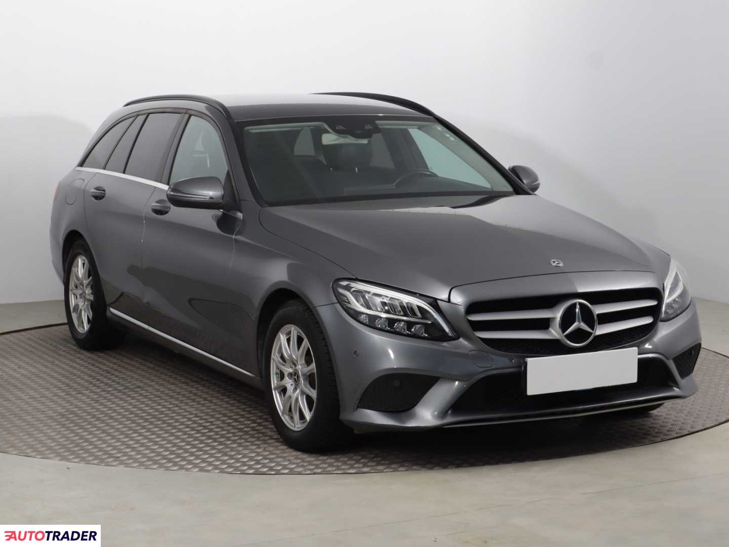 Mercedes C-klasa 2018 1.6 158 KM