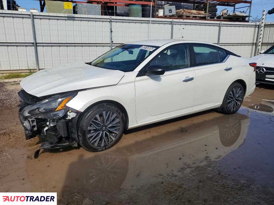 Nissan Altima 2024 2