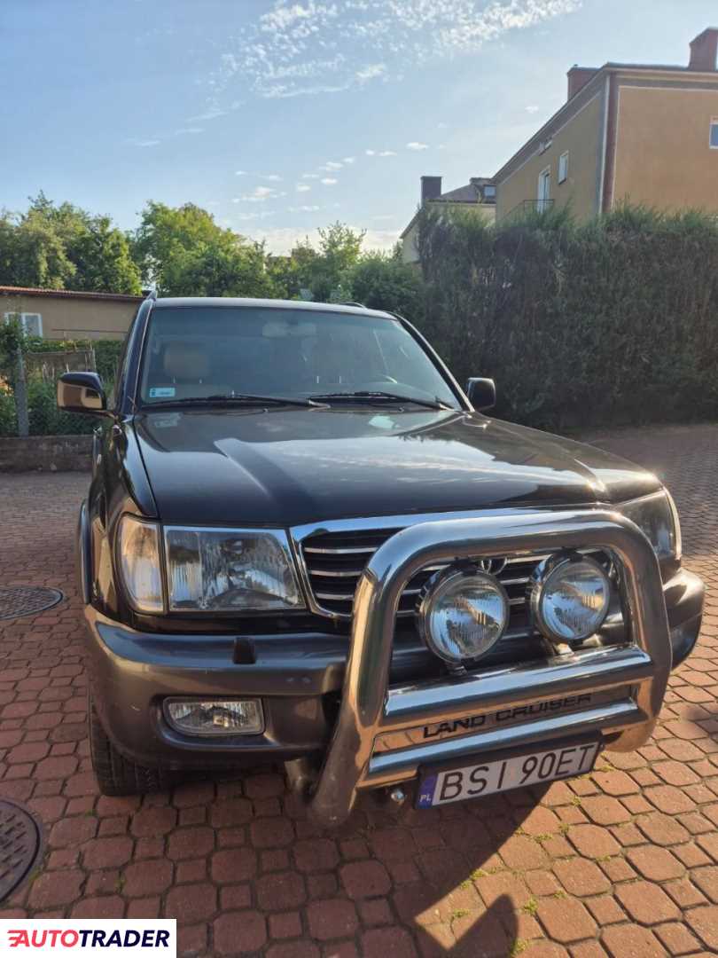 Toyota Land Cruiser 2001 4.2 204 KM Toyota Land Cruiser 2001 4.2 204 KM