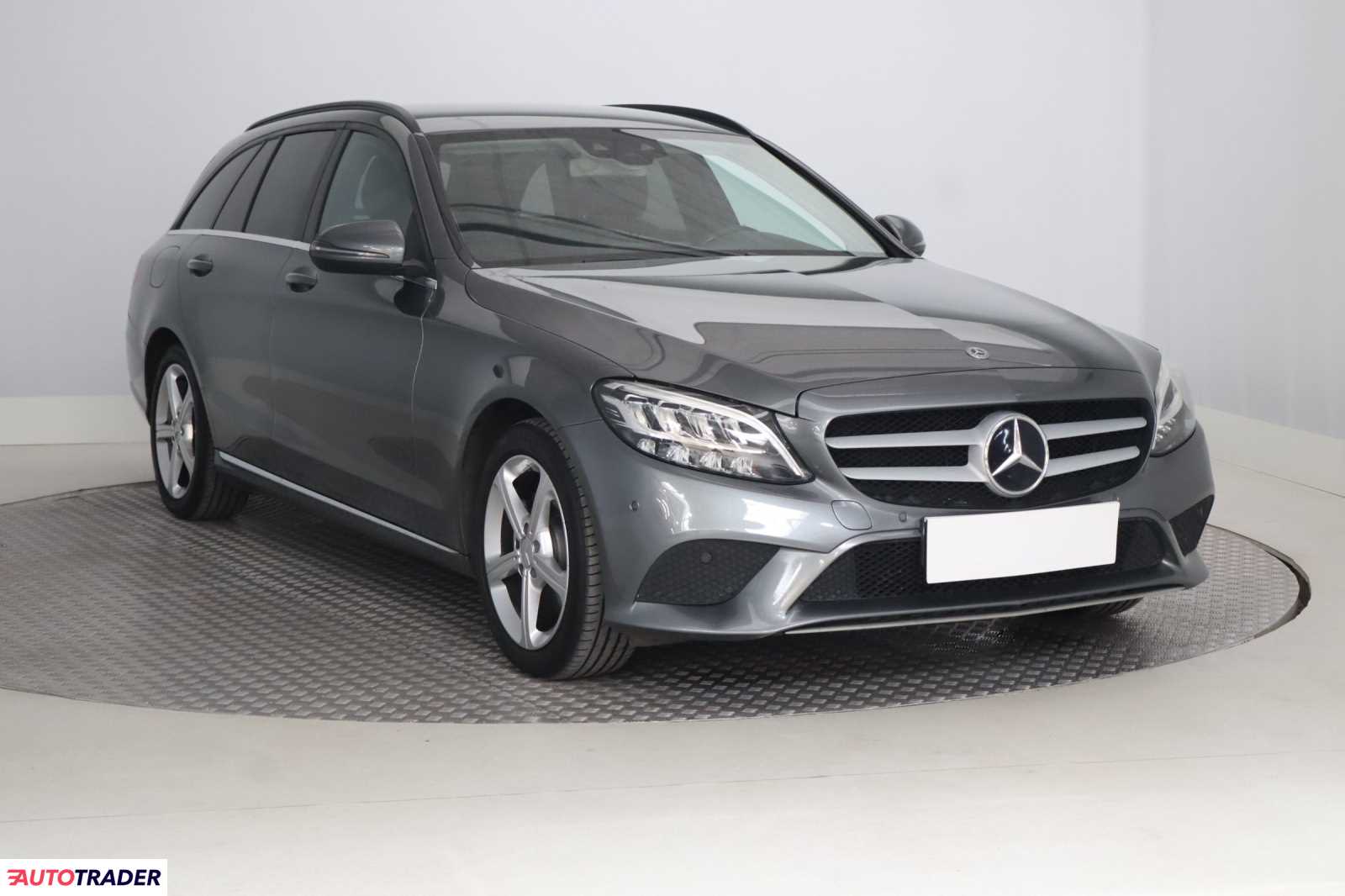 Mercedes C-klasa 2018 1.6 158 KM