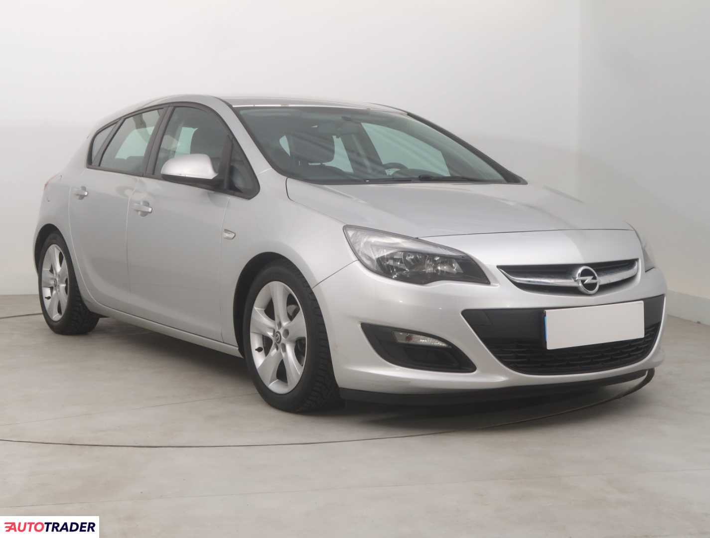 Opel Astra 2013 1.4 138 KM