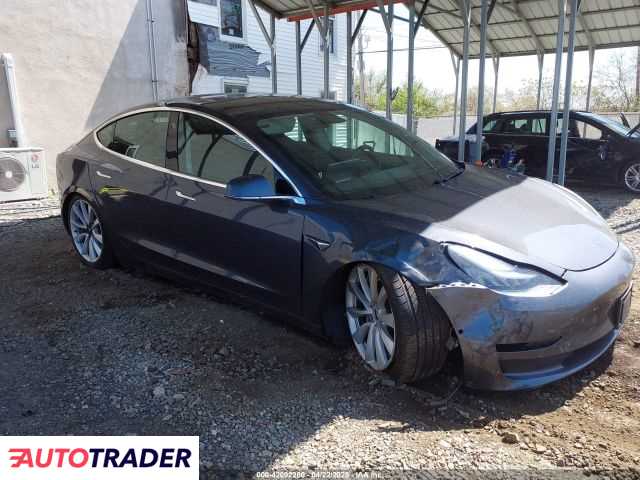 Tesla Model 3 2019 Tesla Model 3 2019