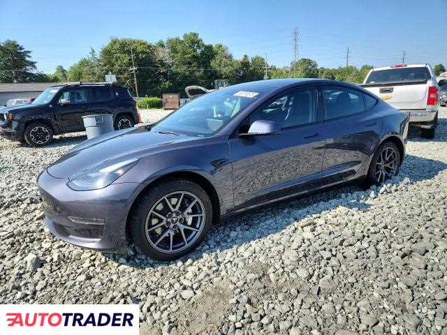 Tesla Model 3 2023