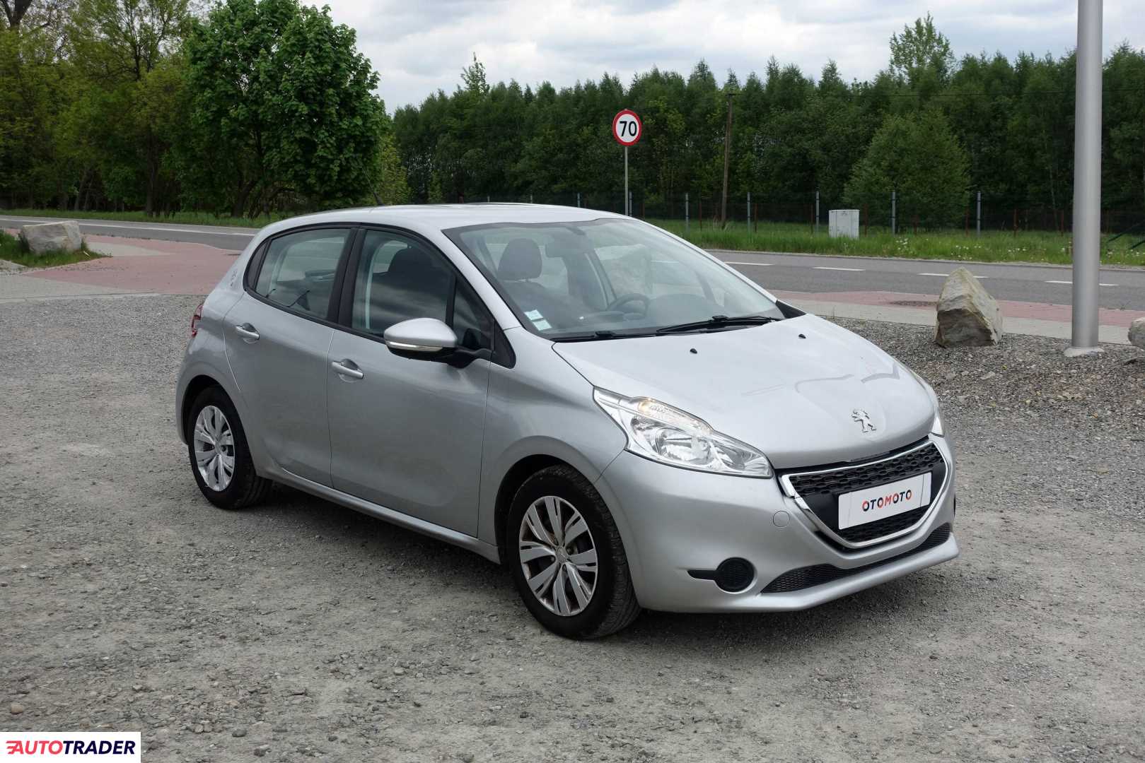 Peugeot 208 2013 1.2 82 KM Peugeot 208 2013 1.2 82 KM