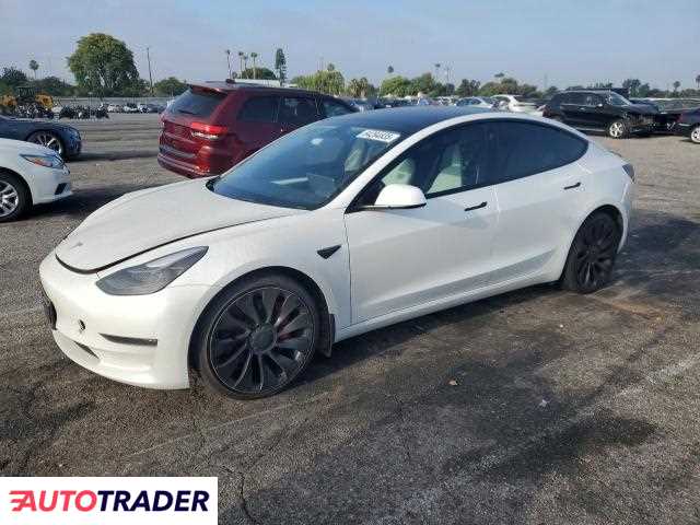 Tesla Model 3 2022