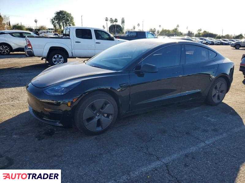 Tesla Model 3 2023