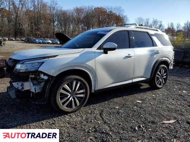 Nissan Pathfinder 2022 3