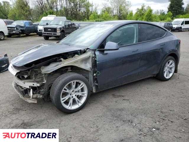 Tesla Model Y 2022 Tesla Model Y 2022